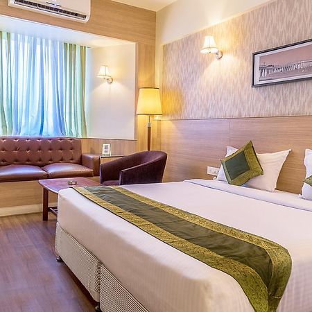 特雷布特莱斯特格兰德翡翠酒店 Pimpri-Chinchwad 外观 照片
