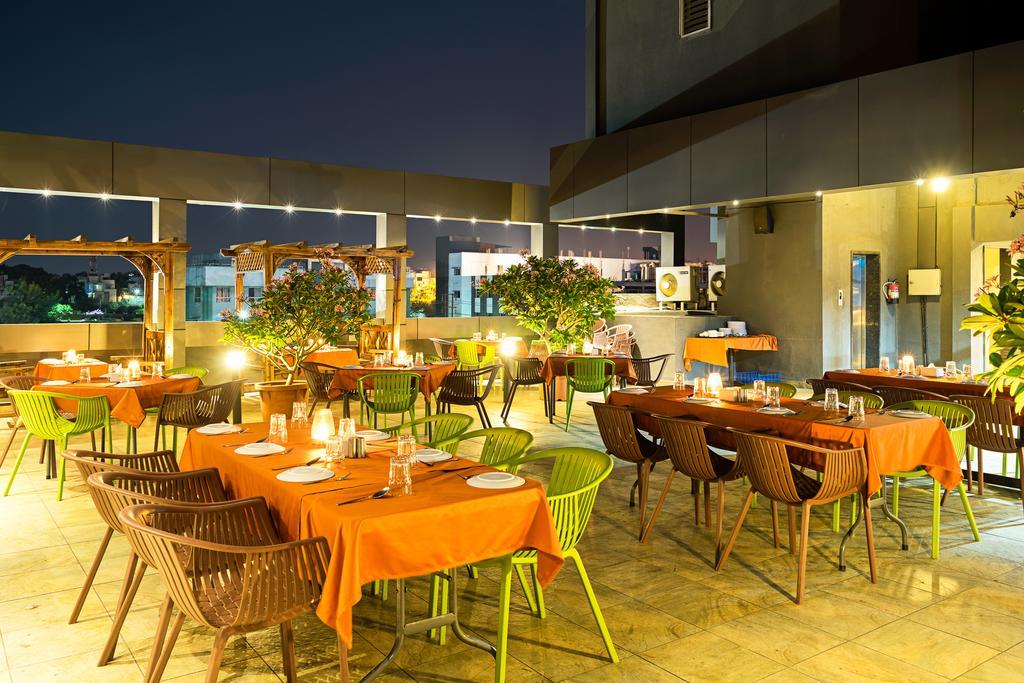 特雷布特莱斯特格兰德翡翠酒店 Pimpri-Chinchwad 外观 照片