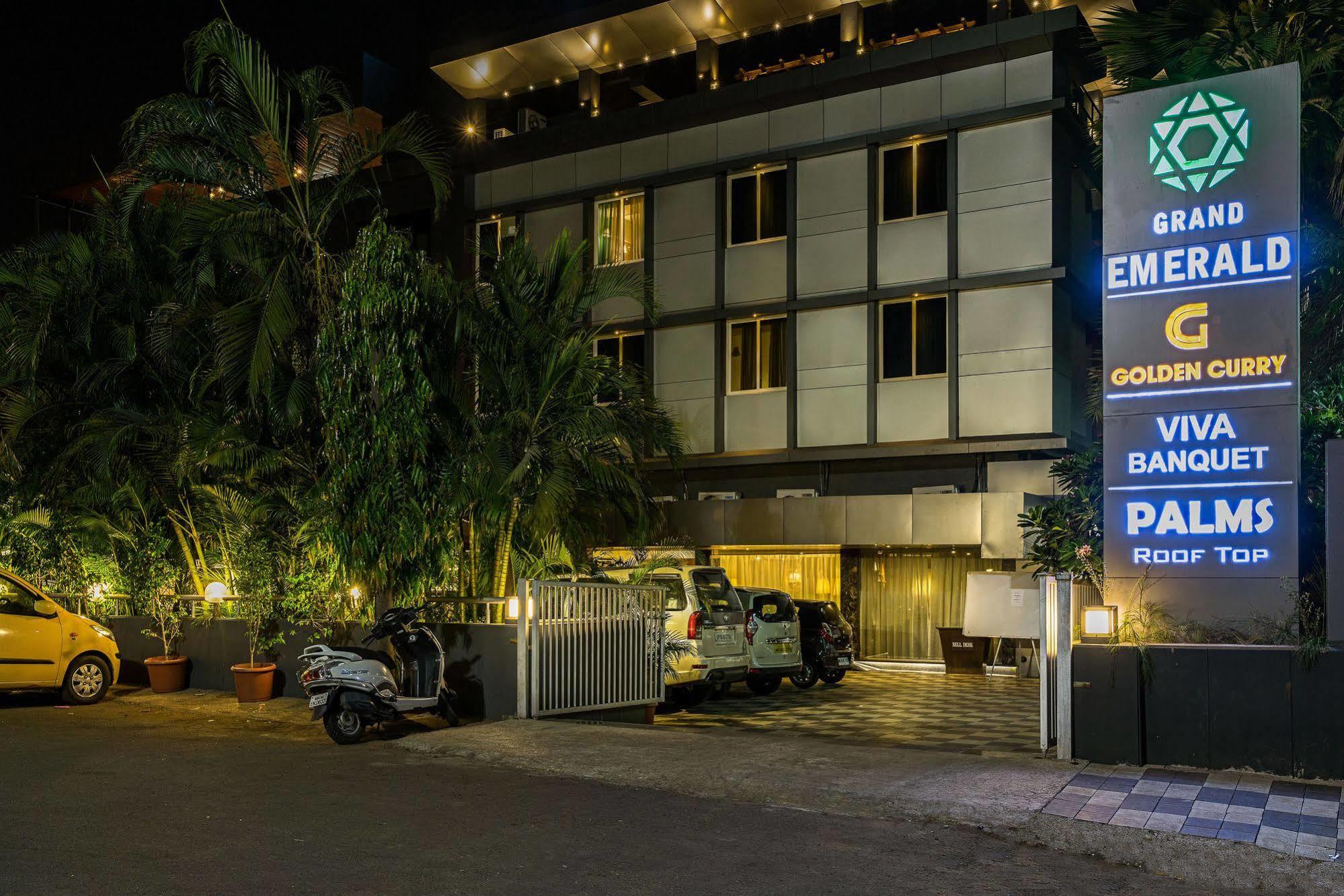 特雷布特莱斯特格兰德翡翠酒店 Pimpri-Chinchwad 外观 照片