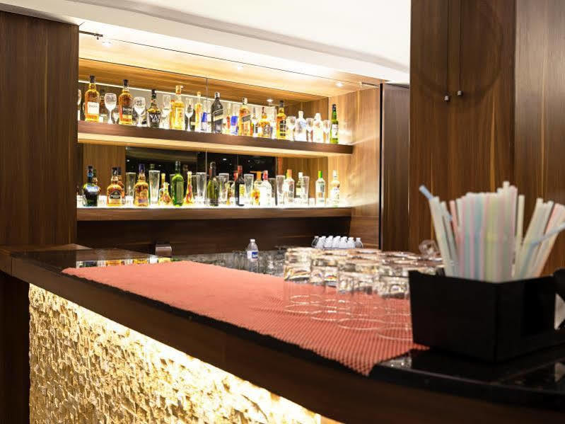 特雷布特莱斯特格兰德翡翠酒店 Pimpri-Chinchwad 外观 照片