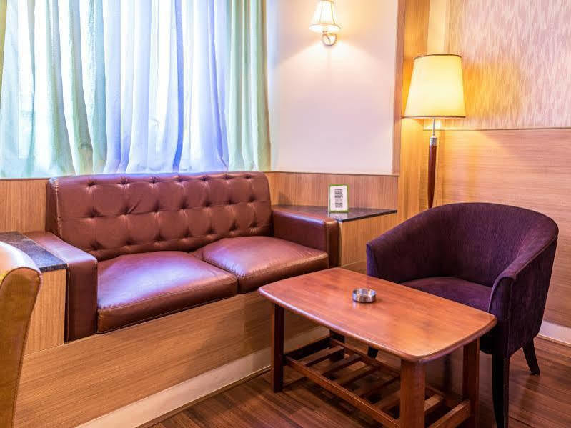 特雷布特莱斯特格兰德翡翠酒店 Pimpri-Chinchwad 外观 照片